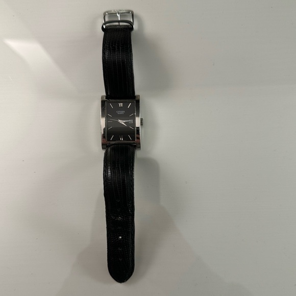 Citizen unisex watch with elegant black strap - Picture 4 of 5
